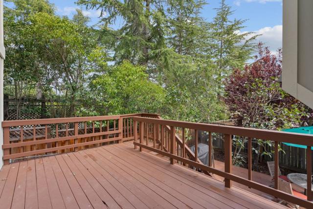 3920 Lakemead Way, Redwood City CA: https://media.crmls.org/mediaz/a01b9ad5-de16-4fcb-9014-33e7e37e1b7e.jpg