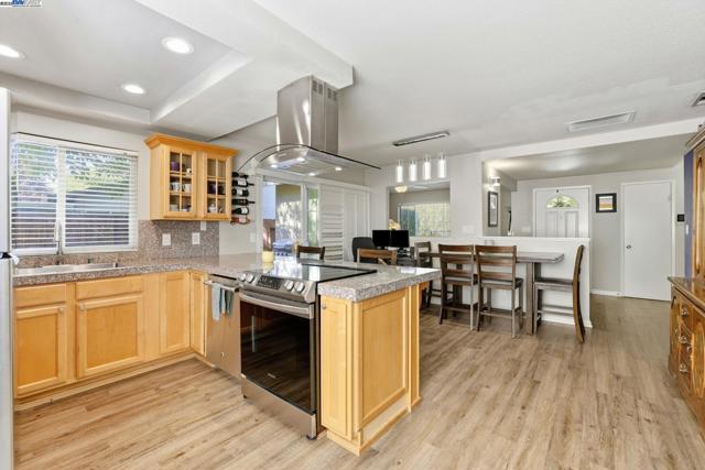 Image 12 of 33 For 9436 Bravo Way