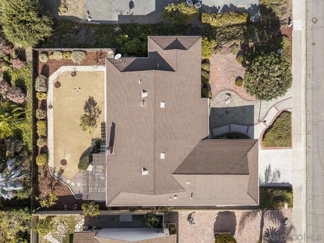 16736 Diego, San Diego CA: https://media.crmls.org/mediaz/a01bed19-413f-4100-a08f-c080470df57e.jpg