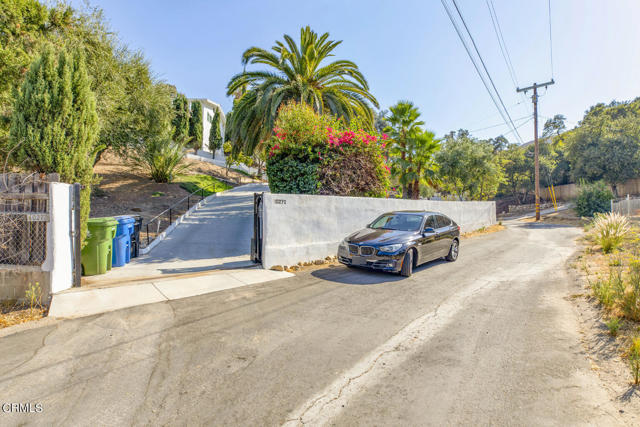 Detail Gallery Image 50 of 64 For 10272 Willow Springs Ln, Sunland,  CA 91040 - 4 Beds | 3 Baths