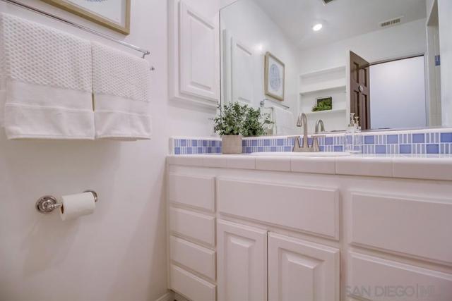 3886 Santa Cruz, San Diego CA: https://media.crmls.org/mediaz/a01ddffe-723b-4107-bde1-d86c1d89e180.jpg