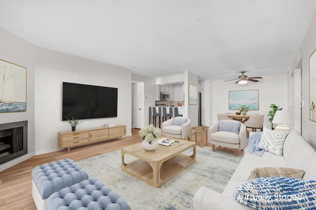 6747 Friars Rd, San Diego CA: https://media.crmls.org/mediaz/a01dec67-7448-46aa-8d42-eeaa4dc2e261.jpg