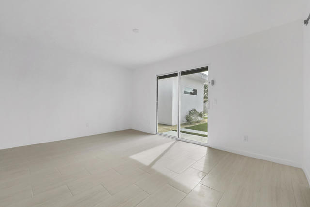 2800 E San Juan Road, Palm Springs CA: https://media.crmls.org/mediaz/a01e785b-a74e-4161-a3cc-67e3ee0bc38c.jpg