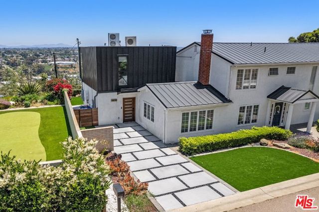 5830 Desert View Drive, La Jolla CA: https://media.crmls.org/mediaz/a01f1971-2d56-4685-81f2-44631b83de8f.jpg
