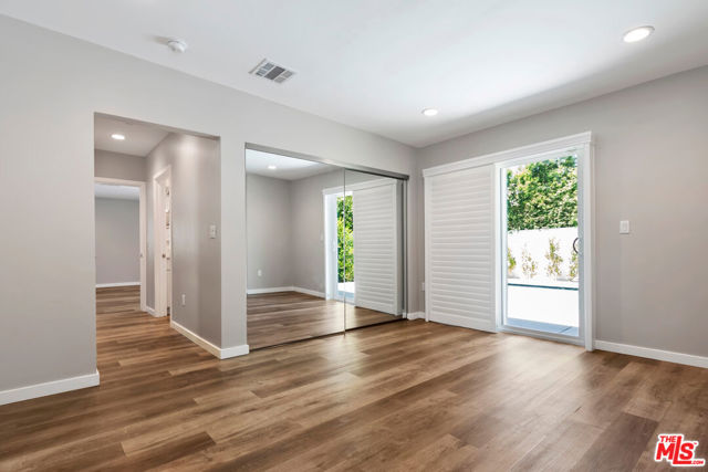 6421 Gaviota Avenue, Van Nuys CA: https://media.crmls.org/mediaz/a0219ee7-547b-4044-bd78-c92a45be8b98.jpg