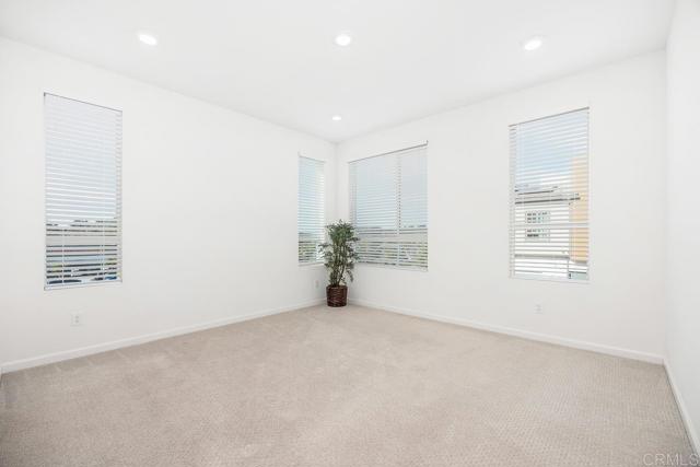 Detail Gallery Image 19 of 41 For 1047 Arrowood Trail, Vista,  CA 92081 - 3 Beds | 2/1 Baths