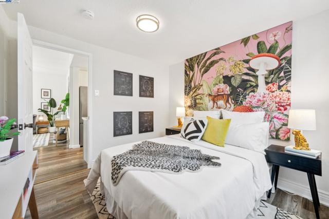 2449 26TH AVENUE, Oakland CA: https://media.crmls.org/mediaz/a021eb2e-d732-4f0c-bbbb-a41b887272b3.jpg