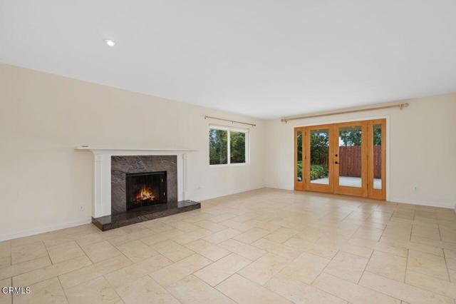 1274 Sunnycrest Avenue, Ventura CA: https://media.crmls.org/mediaz/a0227d31-faac-4408-932b-979b12ea9972.jpg