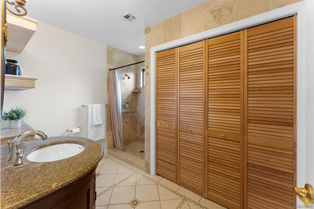 Image 31 of 45 For 5028 Collier Avenue