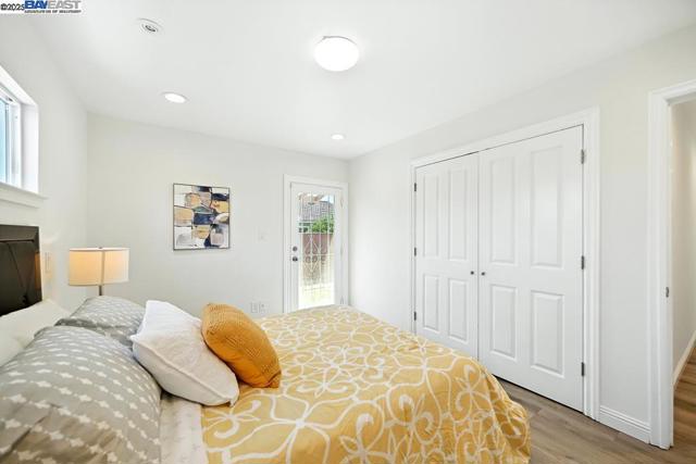3419 Del Valle Cir, San Leandro CA: https://media.crmls.org/mediaz/a023323e-fa03-463e-908f-363a5a3e3045.jpg