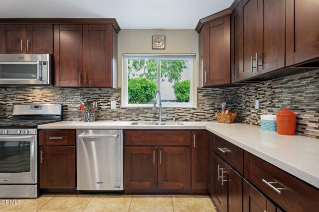 1796 Swift Avenue, Ventura CA: https://media.crmls.org/mediaz/a0239bc4-7f4d-4a05-9224-4ad54e6c4d4c.jpg