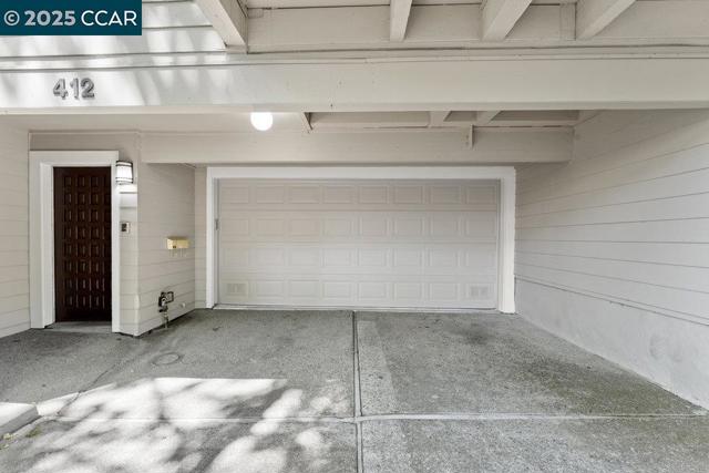 412 Woodminster, Moraga CA: https://media.crmls.org/mediaz/a023bcf6-b918-4540-b209-8a582d9ab1e8.jpg