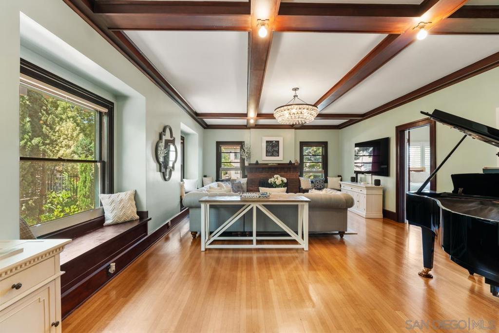 MLS #250040372SD image #6