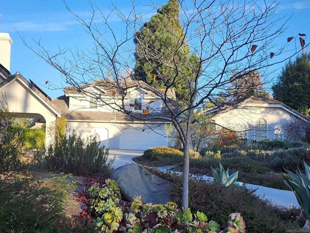 1402 Via Mil Cumbres, Solana Beach CA: https://media.crmls.org/mediaz/a02445d9-e36f-4421-b2dc-ae339a7d9aa0.jpg