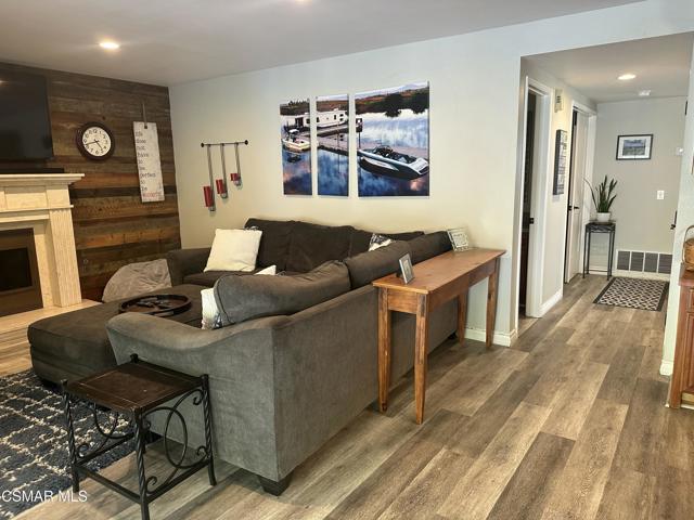 1961 Mccrea Road, Thousand Oaks CA: https://media.crmls.org/mediaz/a024b41e-fecb-40ae-8567-3a2c651ee4aa.jpg