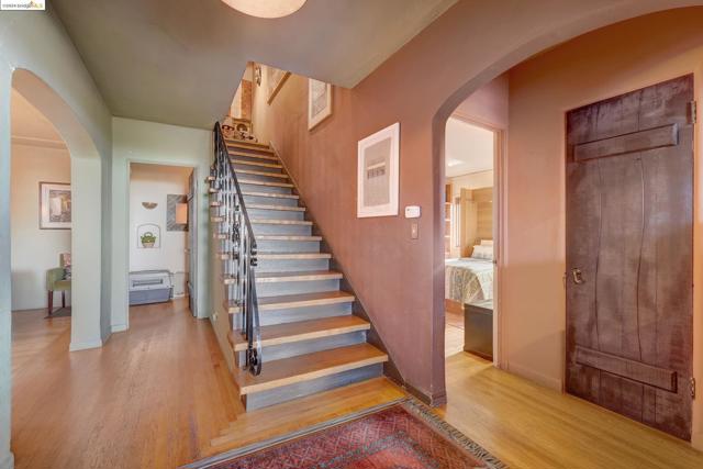 2520 Marin Ave, Berkeley, California 94708, 4 Bedrooms Bedrooms, ,3 BathroomsBathrooms,Single Family Residence,For Sale,Marin Ave,41055743