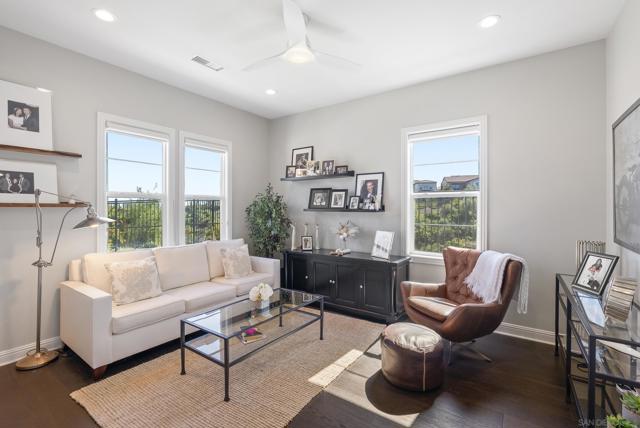 4706 Chase Ct, Carlsbad CA: https://media.crmls.org/mediaz/a025c596-f53d-49cf-b463-96e0fbfd8833.jpg