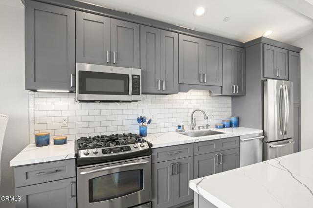 Detail Gallery Image 20 of 55 For 793 E Santa Clara St #10,  Ventura,  CA 93001 - 2 Beds | 3 Baths