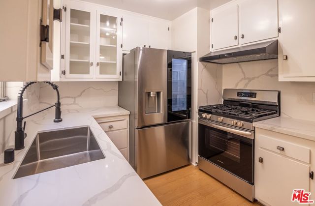 Image 3 of 36 For 1241 17th Street 4
