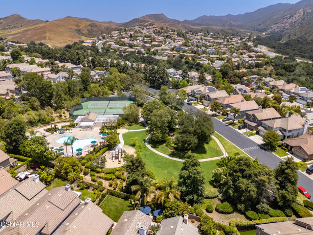 3185 Clarita Court, Thousand Oaks CA: https://media.crmls.org/mediaz/a0269a4c-e739-43ae-b4c0-842177ce2a3f.jpg