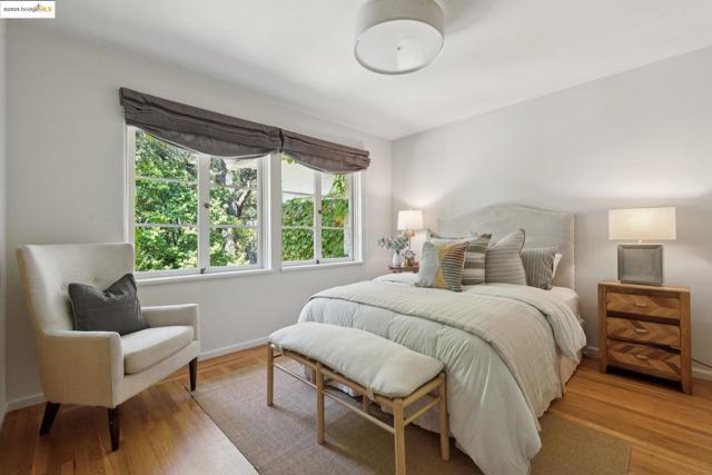 305 The Uplands, Berkeley CA: https://media.crmls.org/mediaz/a027c39c-fbc2-41a7-a8c0-c64446156c90.jpg