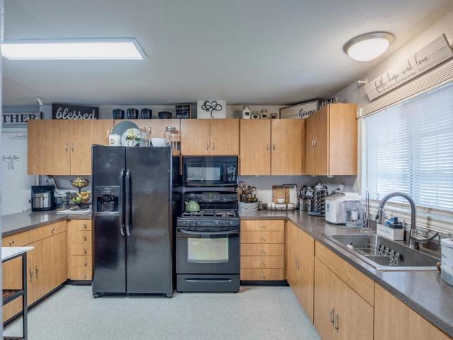 430 Adams Court, Gilroy CA: https://media.crmls.org/mediaz/a028067c-1fa4-421d-bf3b-331258e16613.jpg