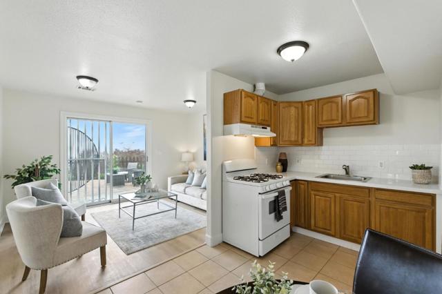 102 Dennis Drive, Daly City CA: https://media.crmls.org/mediaz/a02861ff-f56f-455b-bc99-24fc94c2e52e.jpg