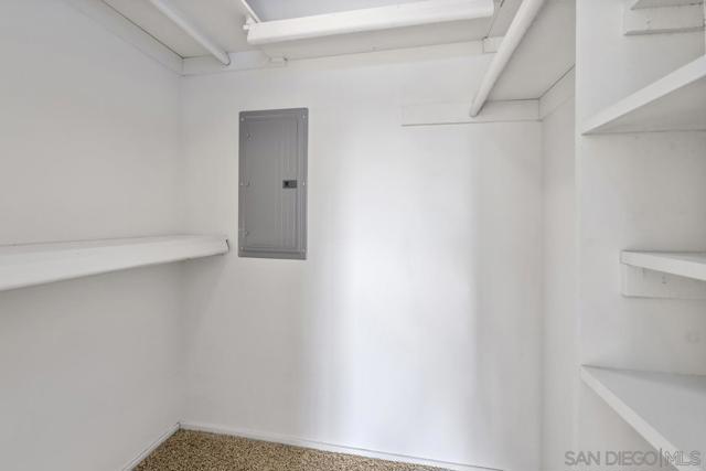 2600 TORRY PINES RD. #B27, La Jolla CA: https://media.crmls.org/mediaz/a0290c58-baa7-4db3-b164-d724ab3afc49.jpg