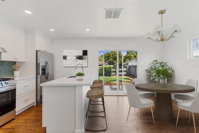 102 W 15Th St, Antioch CA: https://media.crmls.org/mediaz/a02a42b8-e1d1-48ec-b3a8-c699e8dd5680.jpg