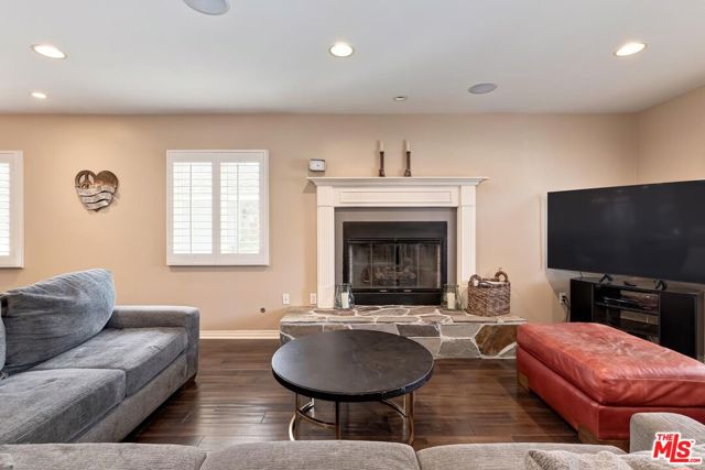 5841 Tellefson Road photo 9