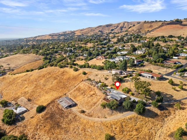 14990 Garcal Drive, San Jose CA: https://media.crmls.org/mediaz/a02b79a6-6dfd-4f90-86b2-c8a73b094156.jpg