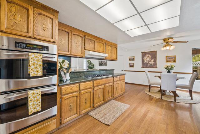 1435 Dolphin Drive, Aptos CA: https://media.crmls.org/mediaz/a02ba3e5-db95-438b-a497-6a4f4a54b615.jpg