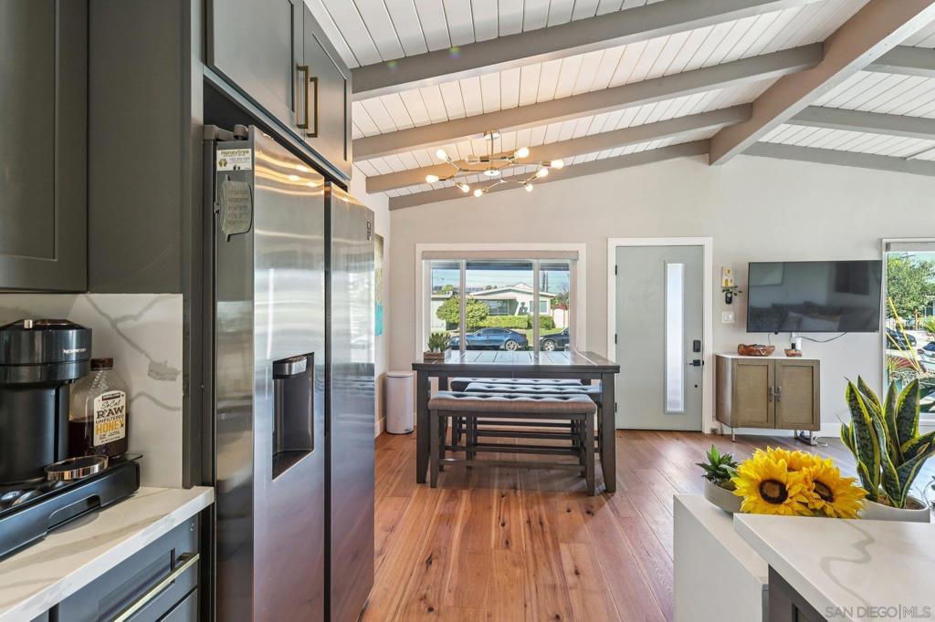 MLS #250045034SD image #17