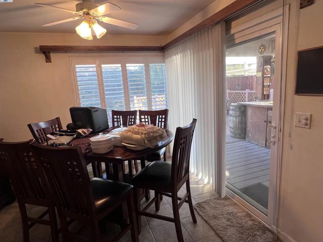 1222 Murdell Ln, Livermore CA: https://media.crmls.org/mediaz/a02c8527-c35a-4158-8988-32af32480dd3.jpg