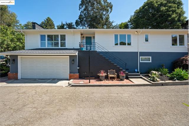 6141 Broadway Ter, Oakland CA: https://media.crmls.org/mediaz/a02d65d2-daba-4893-bc47-27df3ba923d3.jpg