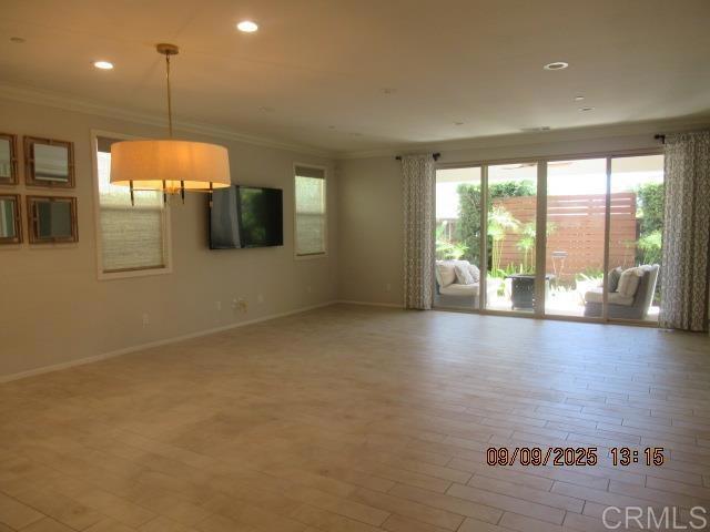 1008 Camino Prado, Chula Vista CA: https://media.crmls.org/mediaz/a02dd2a3-cce6-481a-8ca9-4af76b92f17c.jpg