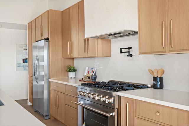 Detail Gallery Image 19 of 47 For 4821 Viane Way, San Diego,  CA 92110 - 4 Beds | 2 Baths