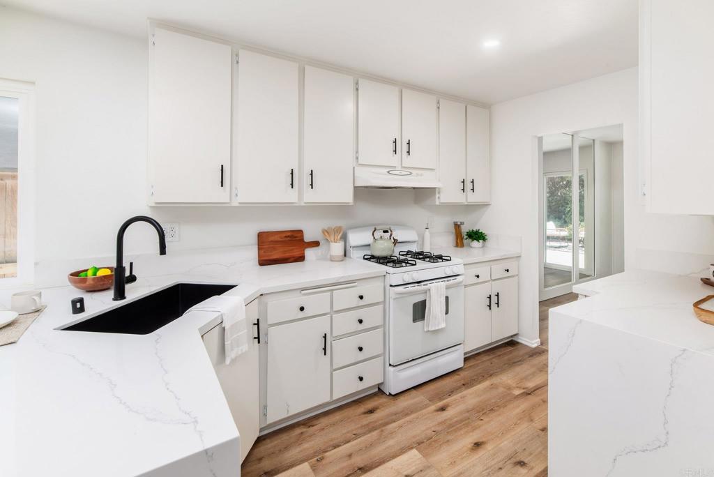 4229 Cielo Avenue - photo 8