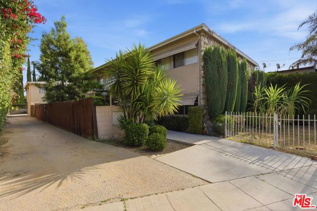 18611 Clark Street photo 2