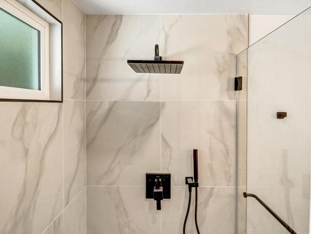 38525 Desert Greens E Drive, Palm Desert CA: https://media.crmls.org/mediaz/a0314bf7-8b7e-4e3d-91f4-77acd592eb63.jpg