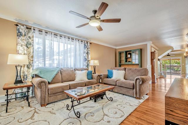 18 Linden Road, Watsonville CA: https://media.crmls.org/mediaz/a031c150-60ae-4827-88e4-4688987c1789.jpg