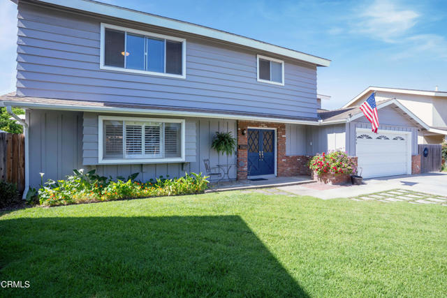 1584 Prima Ct, Camarillo CA: https://media.crmls.org/mediaz/a03363dd-1a26-4d43-a5ee-5c6c22e98fd9.jpg