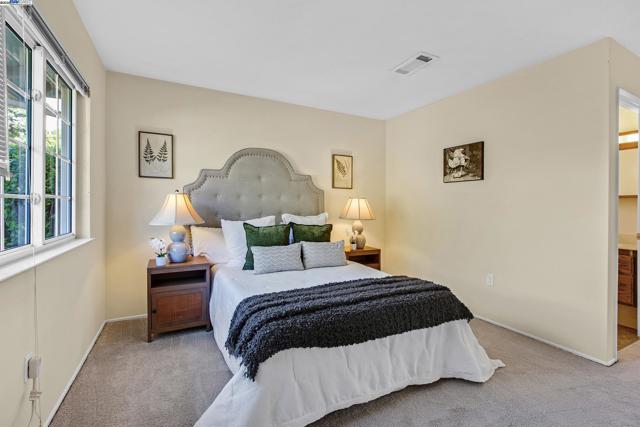 9140 Tangerine St, San Ramon CA: https://media.crmls.org/mediaz/a03443f9-48b8-4ce8-a5c8-ee1212464db0.jpg