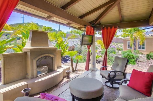 14190 Green Valley Ct, San Diego CA: https://media.crmls.org/mediaz/a0358385-ac61-438e-bf35-59036b03f8cc.jpg