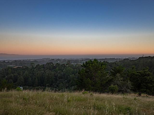 415 Muir Drive, Soquel CA: https://media.crmls.org/mediaz/a035be6c-b9e3-4cc1-a423-b2ed11db6c38.jpg