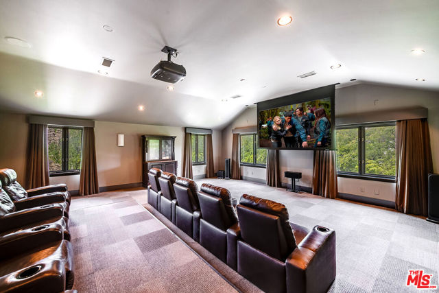 Drew Fenton | 422 Parkwood Drive Los Angeles CA | MLS: 7209274