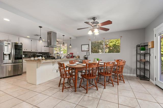 25119 Como Esta Court, Ramona CA: https://media.crmls.org/mediaz/a036a08b-623d-4640-b4cd-5b52a0e0dfe3.jpg