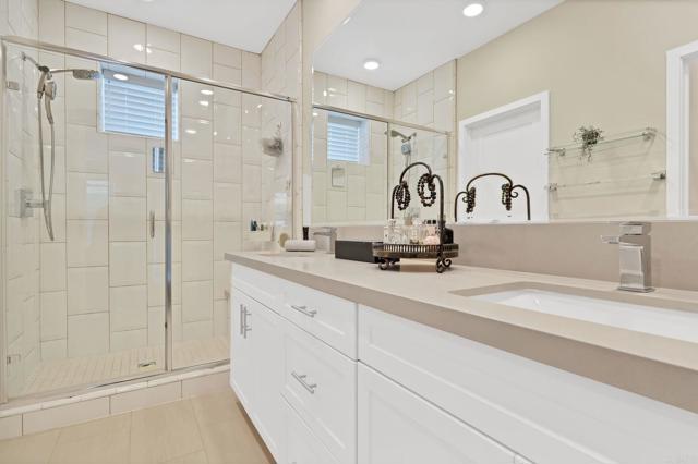 Detail Gallery Image 35 of 61 For 2816 via Alta Pl, San Diego,  CA 92108 - 2 Beds | 2/1 Baths