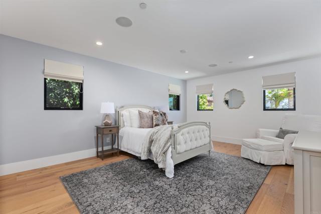 Detail Gallery Image 32 of 54 For 417 Warwick Ave, Cardiff By The Sea,  CA 92007 - 5 Beds | 5/1 Baths
