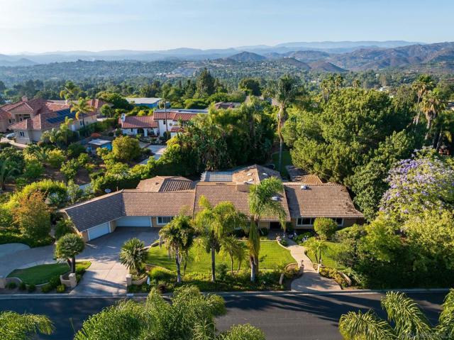 13678 Orchard Gate Road, Poway CA: https://media.crmls.org/mediaz/a039107c-06b1-44f3-9c9b-b00a01e10aa0.jpg